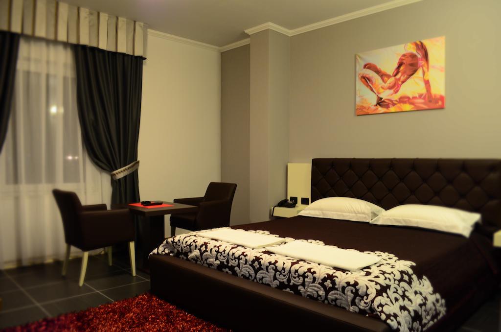 Hotel Mustang Vasqarr